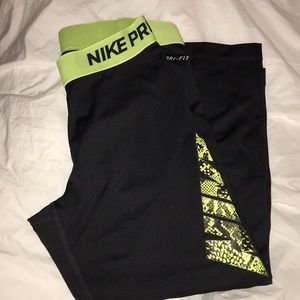 Nike pro mid calf tights